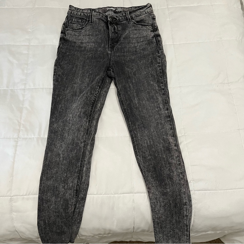 Old Navy Women's Skinny Jeans in Washed Black